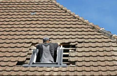 Pose de velux - Savigné
